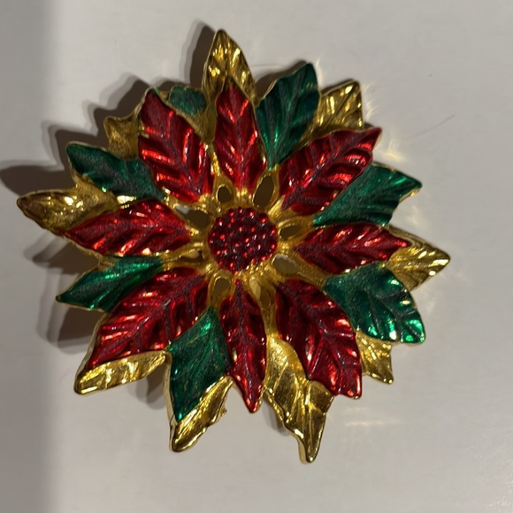 Vintage Christmas Brooch Poinsettia Flower with Layered Red Green Gold Enamel - Picture 1 of 3